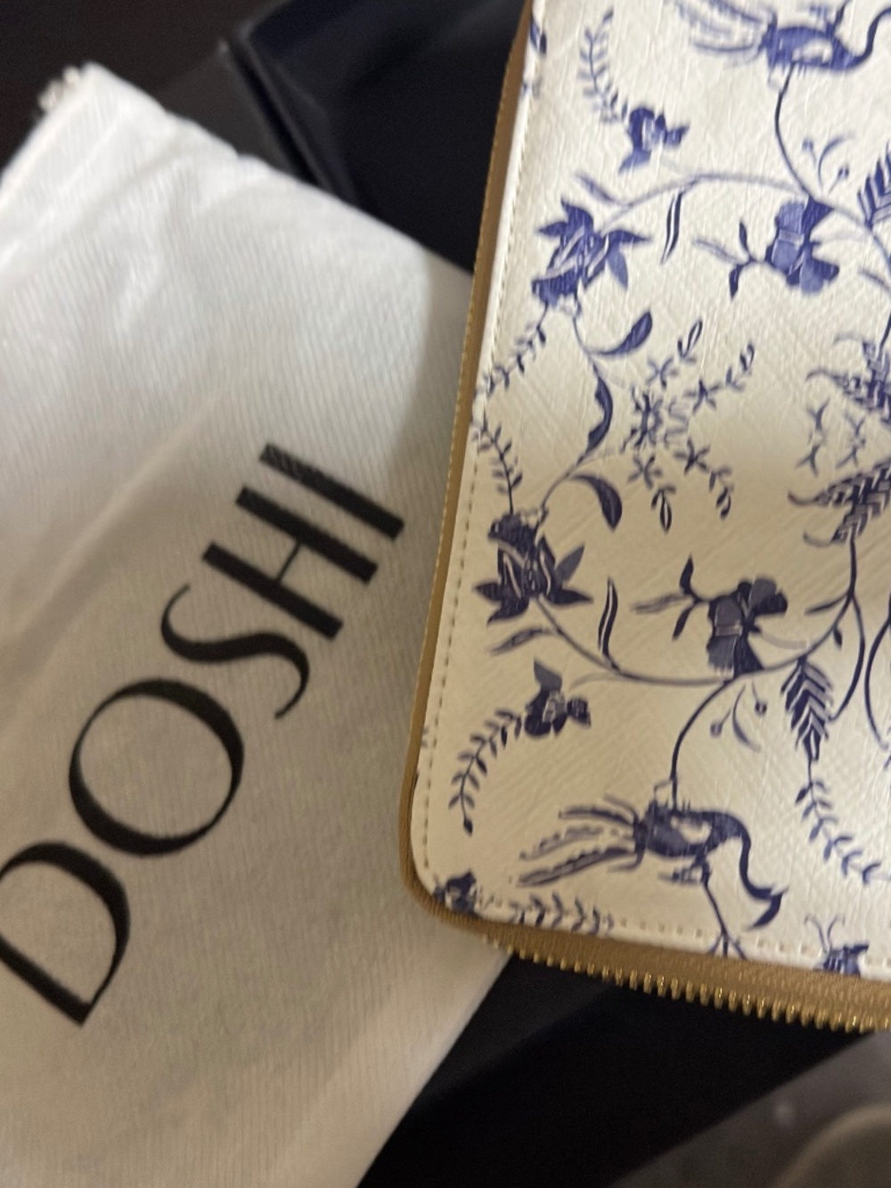 DOSHI Vegan Leather Zip-Around Continental Wallet | Blue & White Floral Toile NI